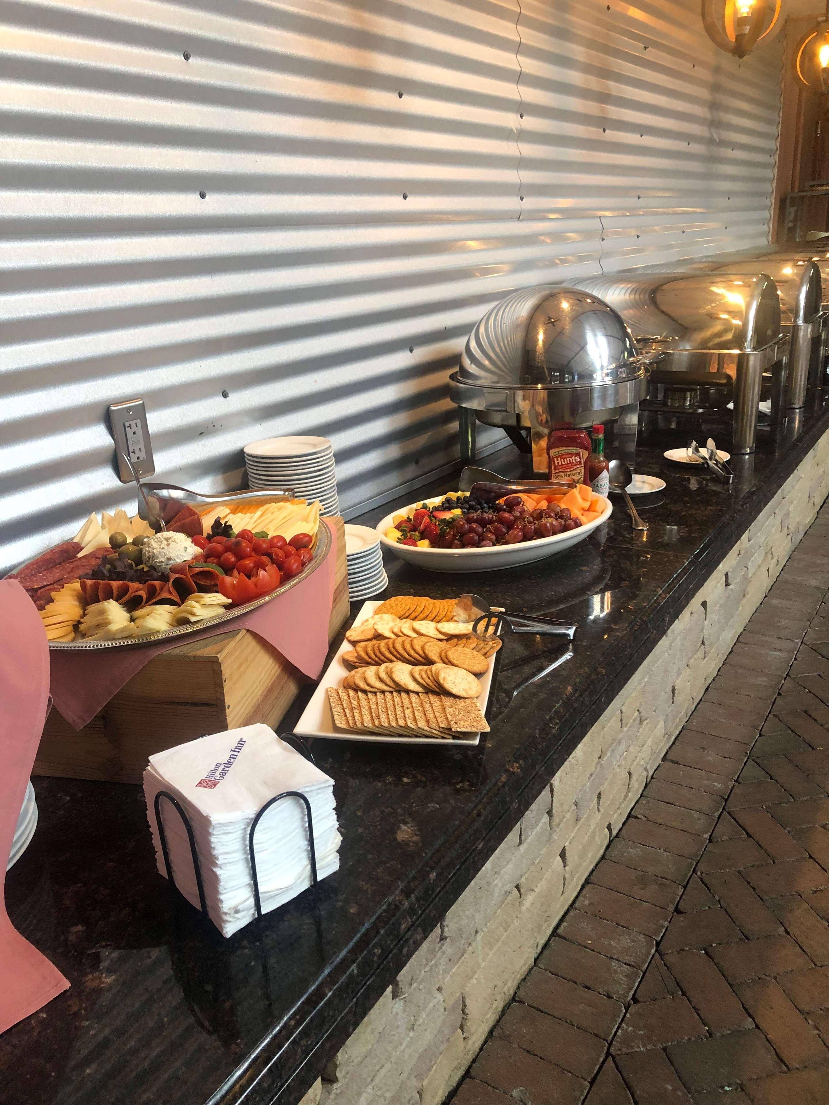 Hilton Garden Inn Hamilton Бордентаун Экстерьер фото