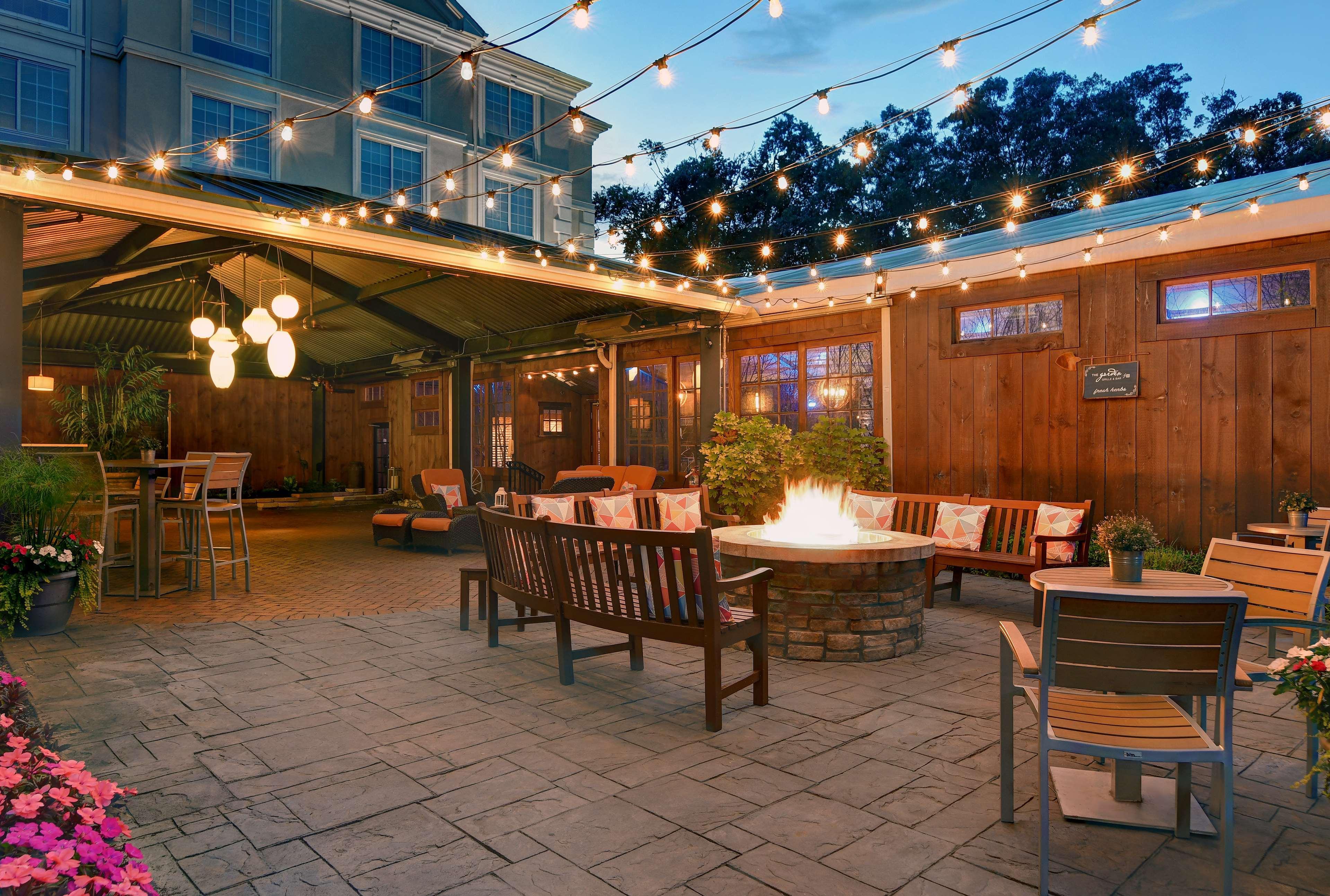 Hilton Garden Inn Hamilton Бордентаун Экстерьер фото